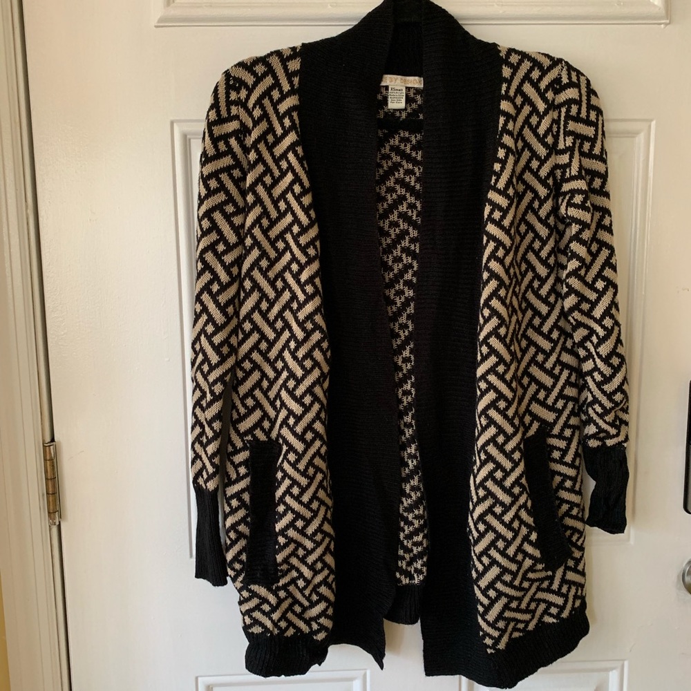 Love by Design cardigan black and cream